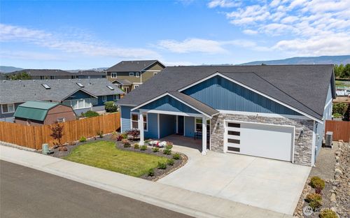 405 E Chason Ave, Ellensburg, WA, 98926-8285 | Card Image