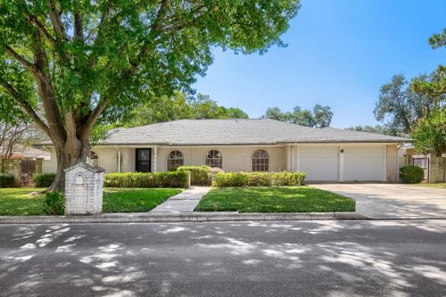 6018 Woodwick Drive, Windcrest, TX, 78239 | Card Image