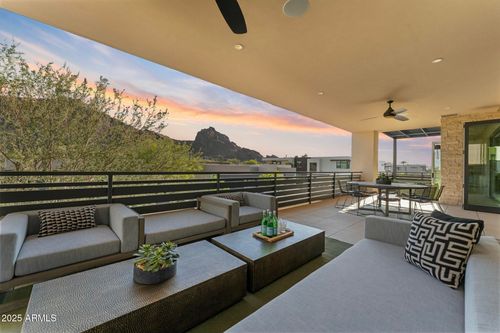 5527 E Arroyo Verde Dr, Paradise Valley, AZ, 85253-4252 | Card Image