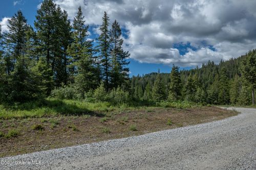 3 Flatiron Dr, Spirit Lake, ID, 83869-4007 | Card Image