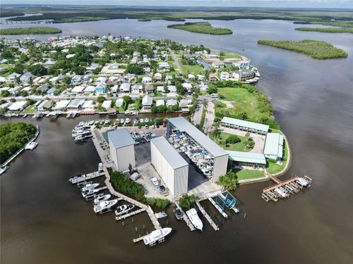 613 E Palm Ave, GOODLAND, FL, 34140 | Card Image