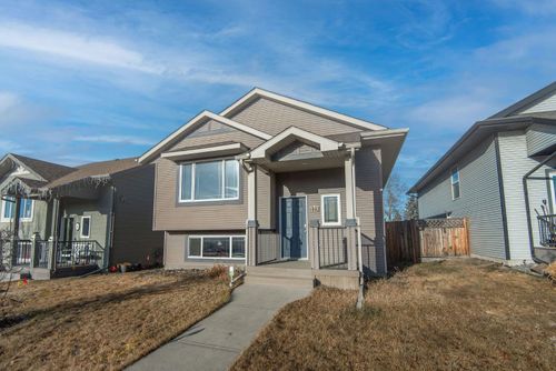 123 Bowman Cir, Sylvan Lake, AB, T4S0H7 | Card Image