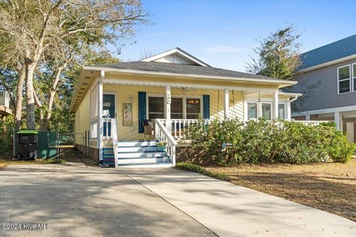 104 Se 36th Street, Oak Island, NC, 28465 | Card Image