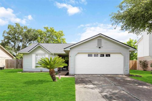 2518 Northern Dr, League City, TX, 77573-4823 | Card Image