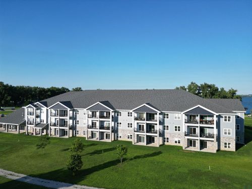 201 Sunrise Park Rd, Storm Lake, IA, 50588-2615 | Card Image