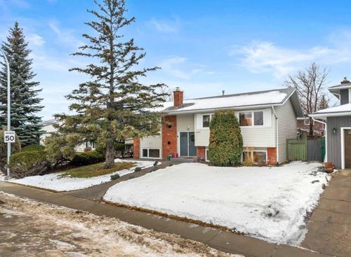 13127 Lake Crimson Dr Se, Calgary, AB, T2J3K3 | Card Image