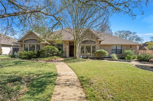 5013 Commonwealth Ct, College Station, TX, 77845-8950 | Card Image