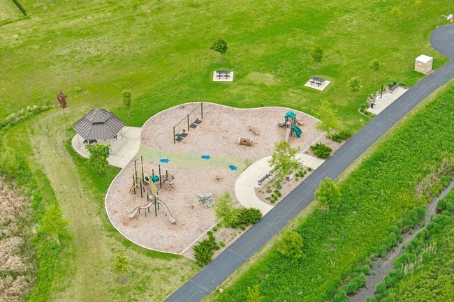 Park at walking distance | Image 61