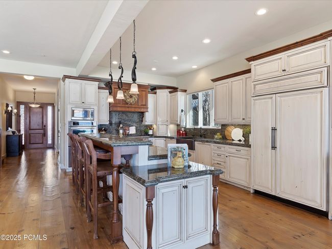 5932 E Big Horn Pkwy, Home with 7 bedrooms, 6 bathrooms and null parking in Eden UT | Image 11