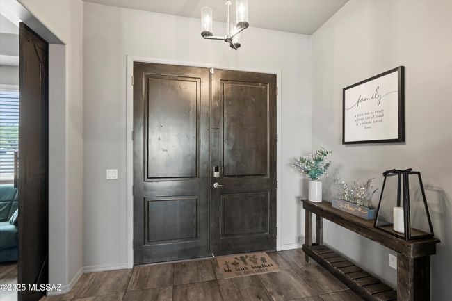 04-Foyer | Image 7