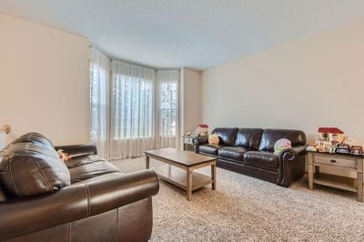 1716 riverside drive - MLS Sized - 003 - 04 Living Room.jpg | Image 2