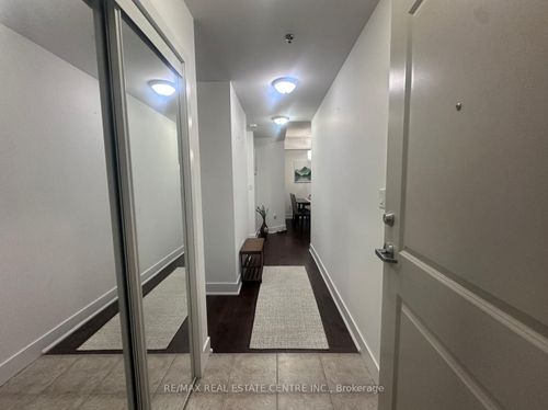 303-90 Charlton Ave W, Hamilton, ON, L8P0B4 | Card Image