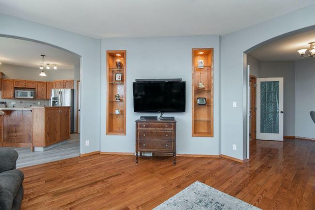 64 Kensington Close, Home with 5 bedrooms, 3 bathrooms and 3 parking in Red Deer AB | Image 13