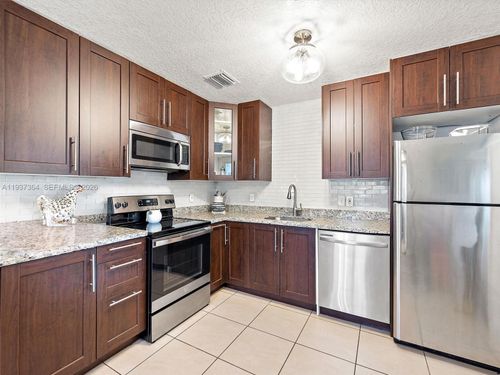 700 Sw 12th St, Fort Lauderdale, FL, 33315-1439 | Card Image