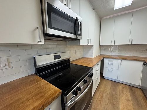 b-903 Fieldwood Dr, Austin, TX, 78758-5705 | Card Image