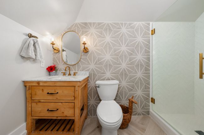 Upstairs off of Bedroom #4 | Image 33
