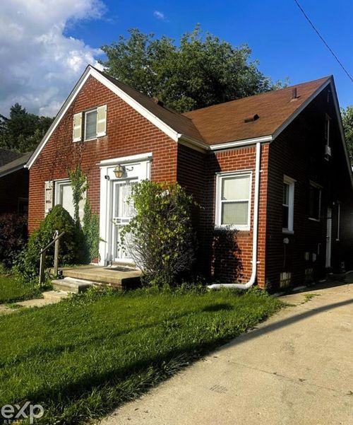 18658 Rutherford St, Detroit, MI, 48235-2942 | Card Image
