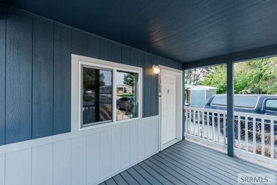 Front porch | Image 2