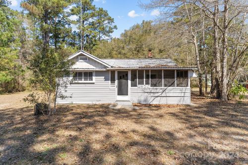 8526 Daws Creek Rd Se, Winnabow, NC, 28479-5134 | Card Image