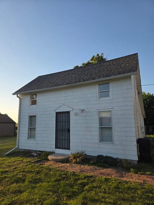 19550 Fellows Rd, Morrison, IL, 61270-9521 | Card Image
