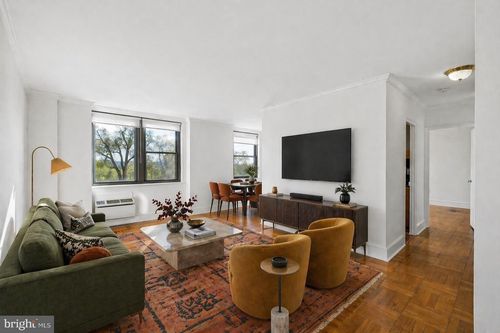 345-2601 Pennsylvania Ave, PHILADELPHIA, PA, 19130-2323 | Card Image