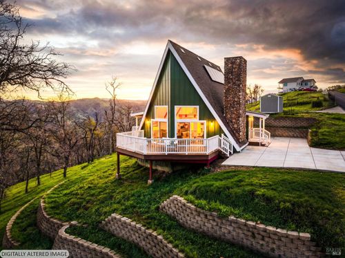 1028 Eastridge Drive, Napa, CA, 94558 | Card Image