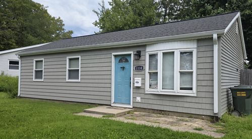 1110 Rainbow View, Urbana, IL, 61802 | Card Image
