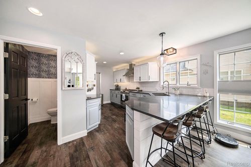 4106 Shoreview Ln, Whitmore Lake, MI, 48189-9161 | Card Image