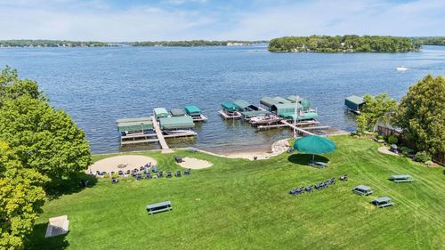 4400 Shady Ln, Mound, MN, 55364-9445 | Card Image