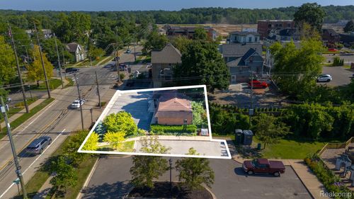 111 Griswold St, Northville, MI, 48167-1664 | Card Image