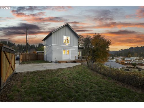 130 W 1st Ave, Estacada, OR, 97023-8508 | Card Image