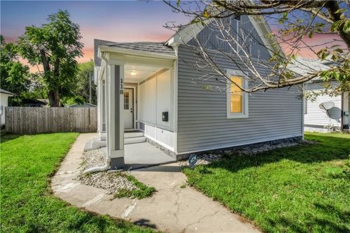 118 S Quincy Ave, Sedalia, MO, 65301-3717 | Card Image