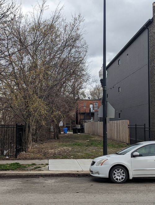 2850 W Adams St, CHICAGO, IL, 60612-3612 | Card Image