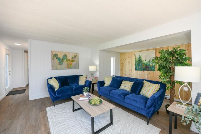 166 - 1160 Shellbourne Blvd, House other with 3 bedrooms, 1 bathrooms and 3 parking in Campbell River BC | Image 5