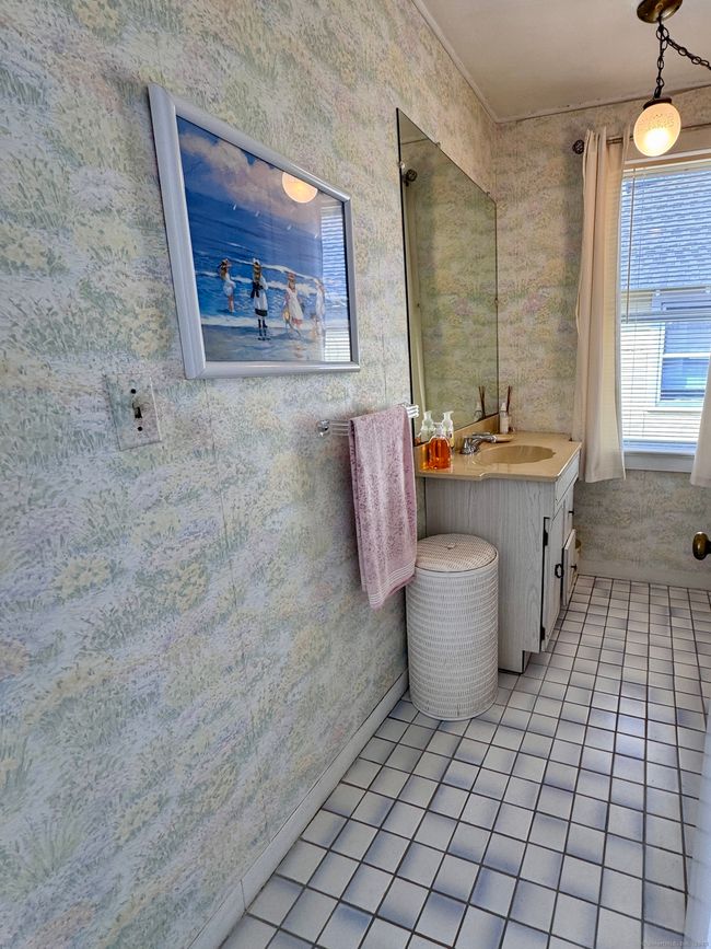 5 Aladdin Ave, House other with 3 bedrooms, 2 bathrooms and 4 parking in Old Saybrook CT | Image 15