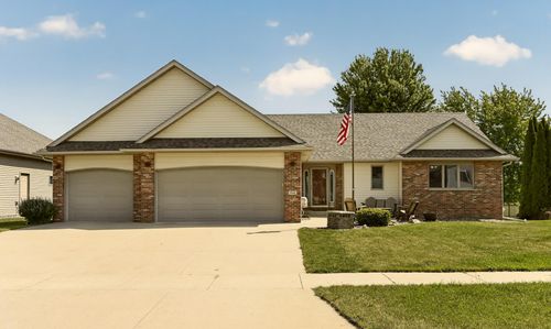 906 Bucknell Blvd Se, Stewartville, MN, 55976-1484 | Card Image