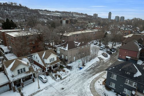 90 Tisdale St S, Hamilton, ON, L8N2W2 | Card Image