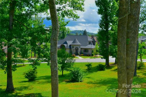 4 Chantilly Drive, Asheville, NC, 28804 | Card Image