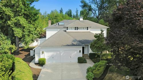 2836 213th Ave Se, Sammamish, WA, 98075-9592 | Card Image