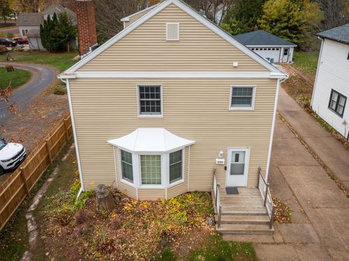 225 7th St Sw, Pine City, MN, 55063-1428 | Card Image