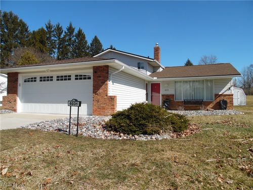 6031 Sunset Dr, Bedford Heights, OH, 44146-3126 | Card Image