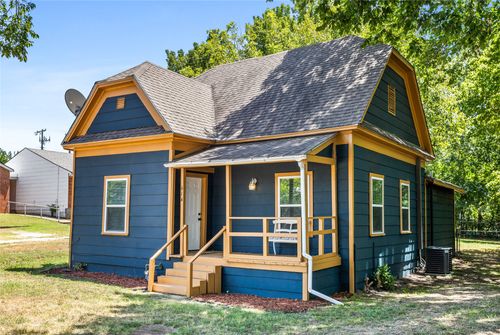 614 Rice St, Denison, TX, 75020-7541 | Card Image