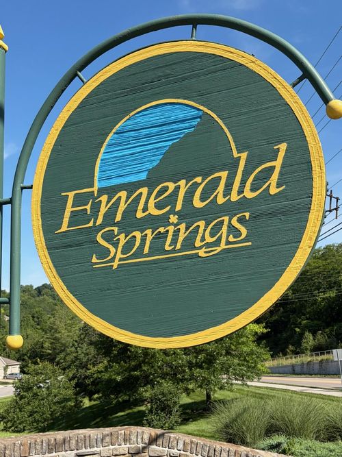 202-2120 Castlebar Court, Crescent Springs, KY, 41017 | Card Image
