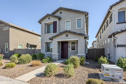 5815 W Encinas Ln, Phoenix, AZ, 85043-0143 | Card Image