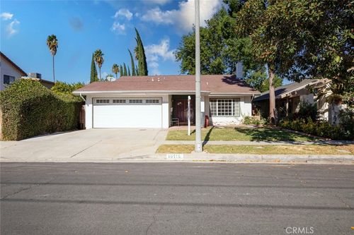 18119 Calvert St, Reseda, CA, 91335 | Card Image