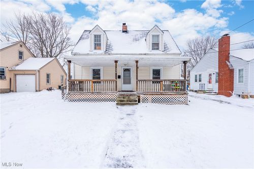 326 Indiana Avenue, Lorain, OH, 44052 | Card Image