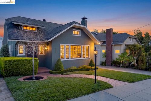 958 Alma Place, Oakland, CA, 94610 | Card Image