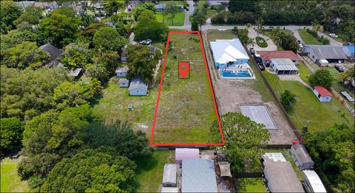 5148 2nd Rd, Lake Worth, FL, 33467-5616 | Card Image