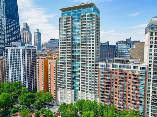 apt-2006-250 E Pearson St, Chicago, IL, 60611-7234 | Card Image