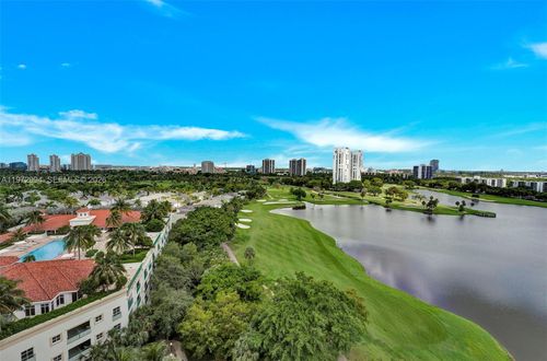 ph06-20000 E Country Club Dr, Aventura, FL, 33180-3004 | Card Image